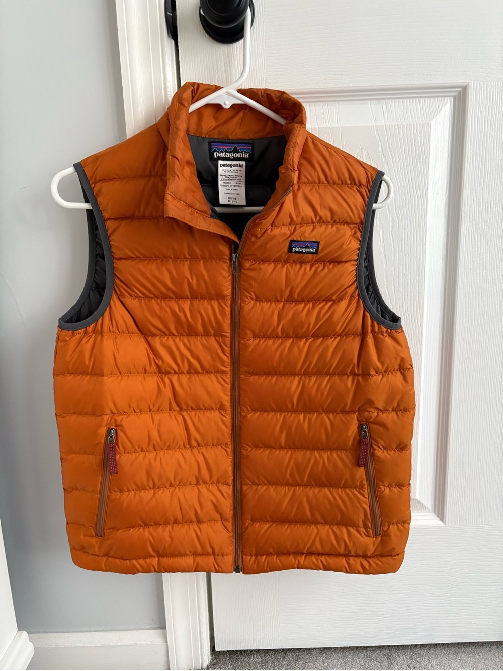 Patagonia Boy’s Orange Down Puffer Sweater Vest Sz 14 YXL